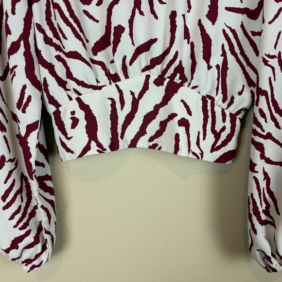 Idem Ditto Cream/Burgundy Long Sleeve Animal Print Smocked Crop Top; Size M - Picture 3 of 10